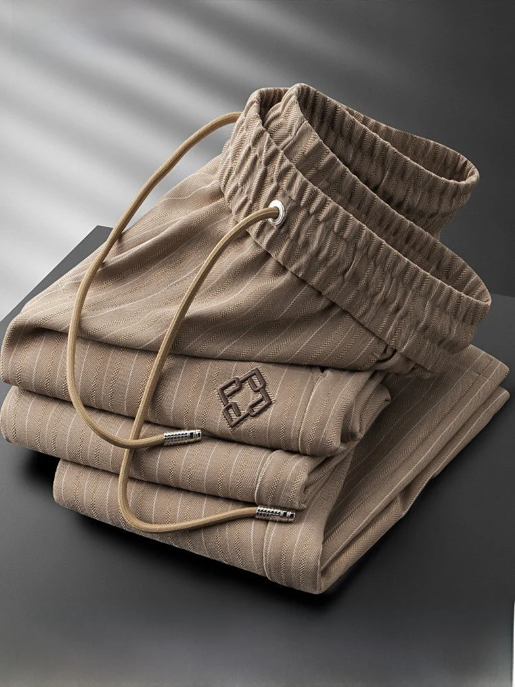 Summer Lightweight Slim Fit Men's Casual Pants Ice Silk Straight Leg Sweatpants Breathable Thin Stripe Design Casual Trousers
Summer Lightweight Slim Fit Men's Casual Pants Ice Silk Straight Leg Sweatpants Breathable Thin Stripe Design Casual Trousers
