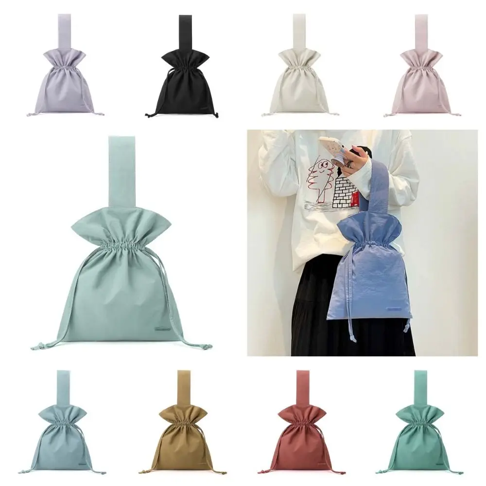 Large Capacity Nylon Drawstring Bag Portable Japanese Style Solid Color Handbag Anti-splash Water Soft Pleated Bucket Bag Work
Large Capacity Nylon Drawstring Bag Portable Japanese Style Solid Color Handbag Anti-splash Water Soft Pleated Bucket Bag Work