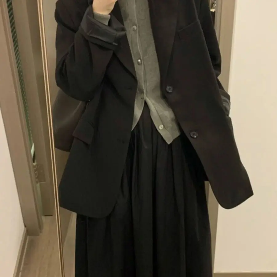 Женские пиджаки высокого качества с женскими рукавами, французский черный подарок, укороченный тренд, новый универсальный укороченный воротник с зубчатым воротником, женский корейский шик 
Женские пиджаки высокого качества с женскими рукавами, французский черный подарок, укороченный тренд, новый универсальный укороченный воротник с зубчатым воротником, женский корейский шик