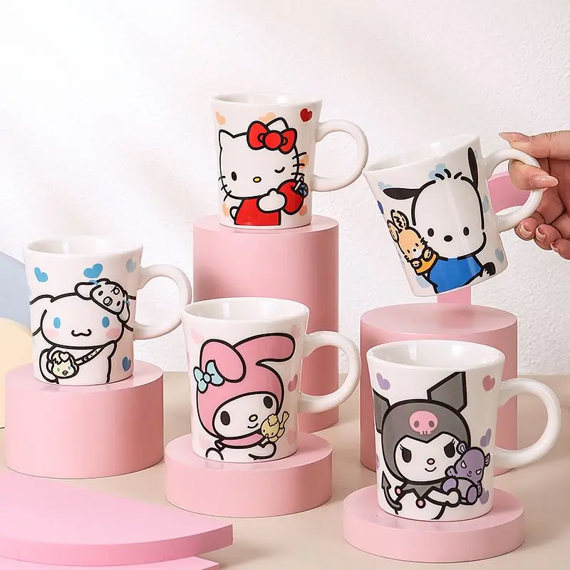 Sanrio Hello Kitty Cinnamoroll Anime Kawaii Ceramic Mug Cute Cartoon Kuromi My Melody Couple Office Coffee Water Cup Gifts Toys
Sanrio Hello Kitty Cinnamoroll Anime Kawaii Ceramic Mug Cute Cartoon Kuromi My Melody Couple Office Coffee Water Cup Gifts Toys