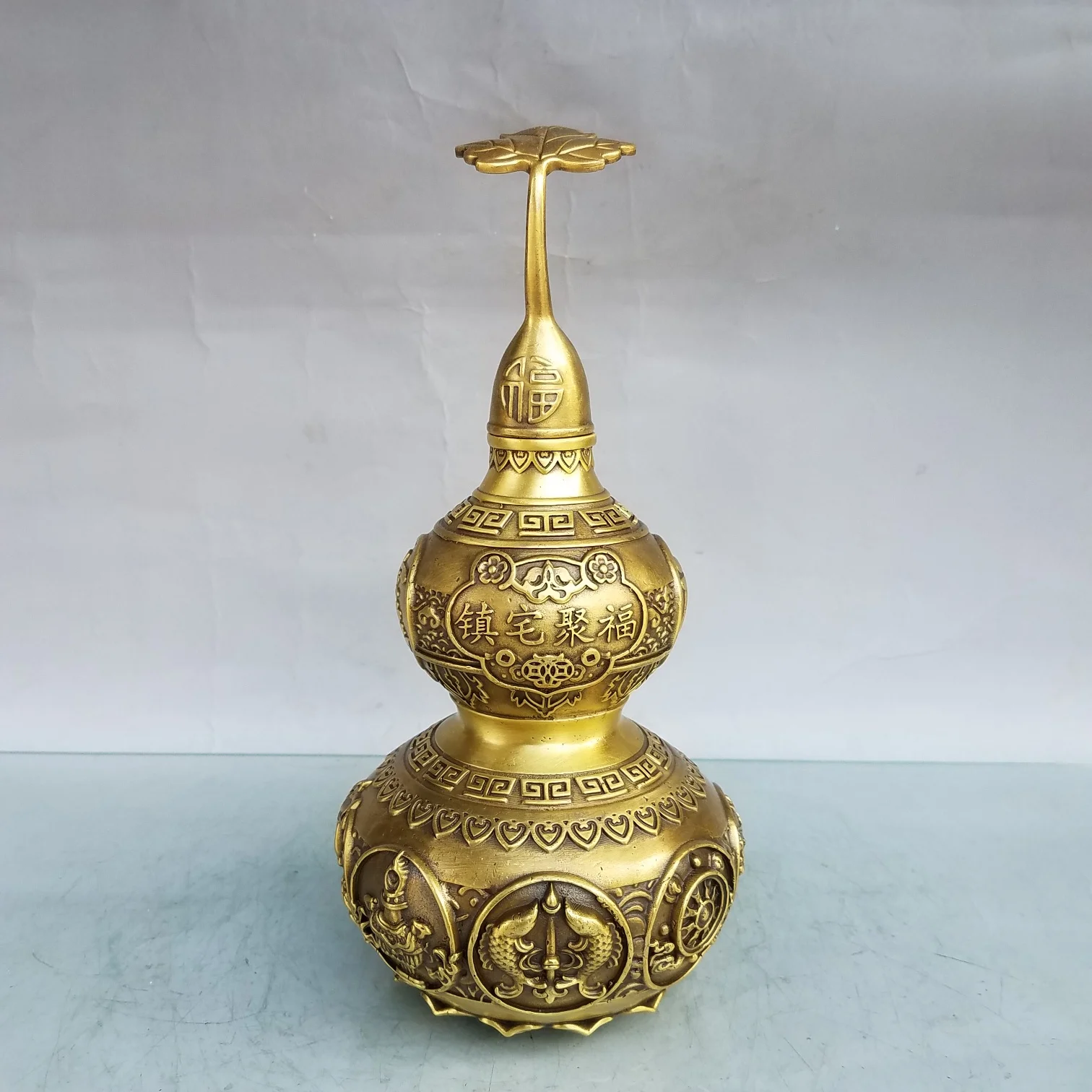 Home Crafts Suitable For Decoration With Exquisite Workmanship And Beautiful Appearance A Pure Copper Gourd Worth Collecting
Home Crafts Suitable For Decoration With Exquisite Workmanship And Beautiful Appearance A Pure Copper Gourd Worth Collecting