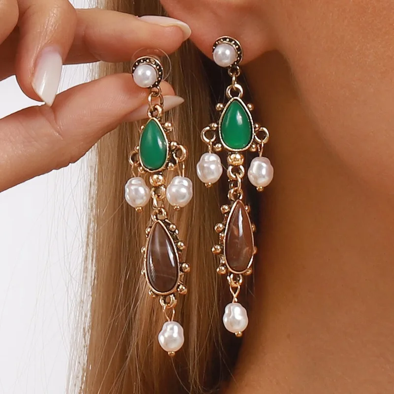 E14236 ZA Same Style Medieval Vintage Exaggerated Earrings Geometric Pearl Resin Earrings Premium Retro Earrings
E14236 ZA Same Style Medieval Vintage Exaggerated Earrings Geometric Pearl Resin Earrings Premium Retro Earrings