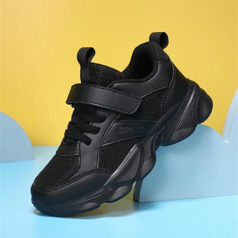 A pair of children's sporty sneakers with adjustable strap, durable sole, suitable for sports and casual outings 8777
A pair of children's sporty sneakers with adjustable strap, durable sole, suitable for sports and casual outings 8777
