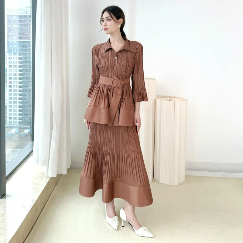 Miyake Pleated Skirt Set Collar Pleated Fishtail Skirt Set 2026 Elegant Waist-Defining Versatile Loose-Fit 2-Piece Set Women
Miyake Pleated Skirt Set Collar Pleated Fishtail Skirt Set 2026 Elegant Waist-Defining Versatile Loose-Fit 2-Piece Set Women