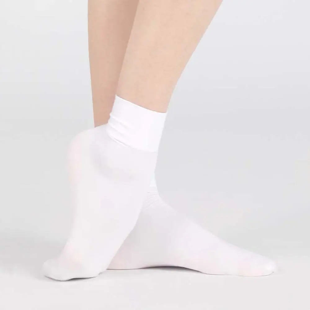 Dance Wear Ballet Socks Absorb Sweat Practise Training Modern Dance Socks Skin Color Breathable Ballet Stockings Girls Women
Dance Wear Ballet Socks Absorb Sweat Practise Training Modern Dance Socks Skin Color Breathable Ballet Stockings Girls Women