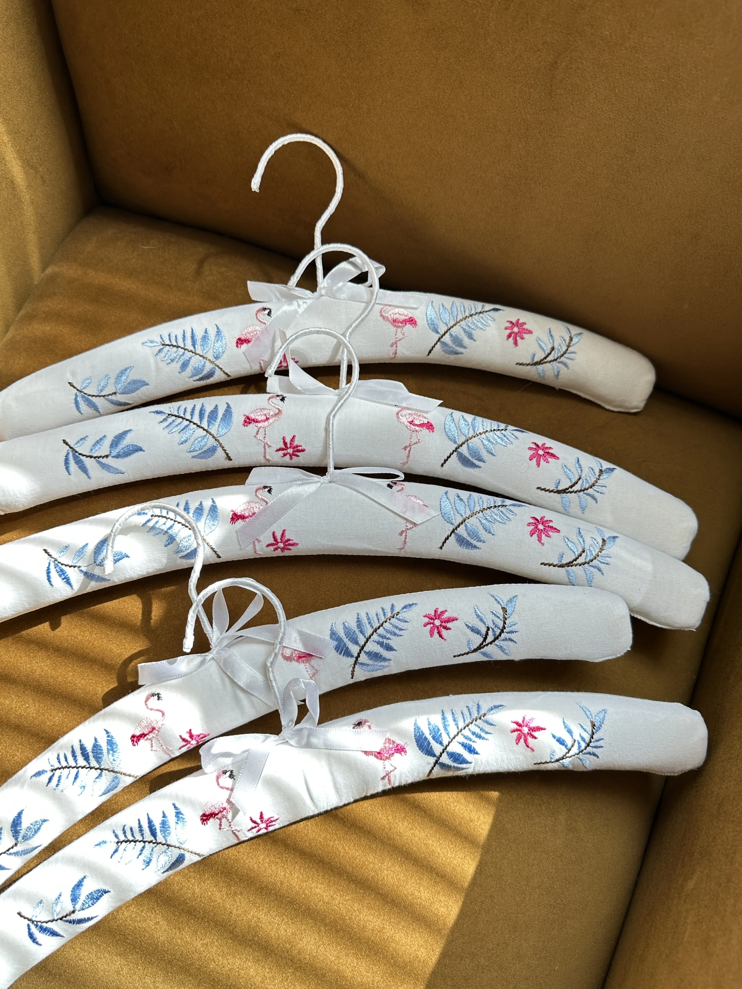 41cm Heavy Embroidery Adult Fabric Handmade Floral Exquisite High-end Thickened Sponge Multi-functional Suitable for Home Use
41cm Heavy Embroidery Adult Fabric Handmade Floral Exquisite High-end Thickened Sponge Multi-functional Suitable for Home Use