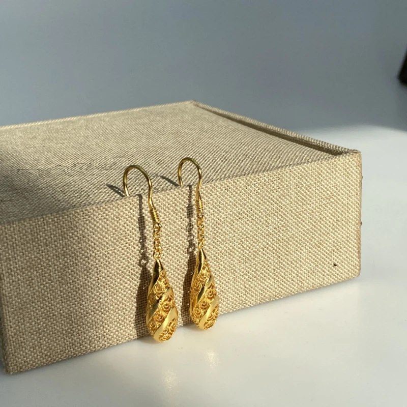 Palace Style, Ancient Methods, Handmade Carving, Hollow Out, Silver Plated Gold Plated Women's Earrings, Vintage Jewelry Gifts
Palace Style, Ancient Methods, Handmade Carving, Hollow Out, Silver Plated Gold Plated Women's Earrings, Vintage Jewelry Gifts