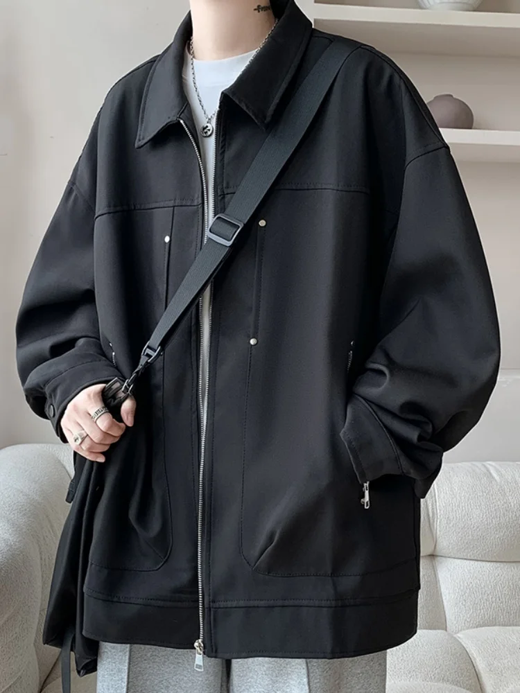 Мужская рабочая куртка Cleanfit: весенне-осенняя модель с отложным воротником, декорированная заклепками и молниями, премиум-класса, стильная и функциональная.
Мужская рабочая куртка Cleanfit: весенне-осенняя модель с отложным воротником, декорированная заклепками и молниями, премиум-класса, стильная и функциональная.