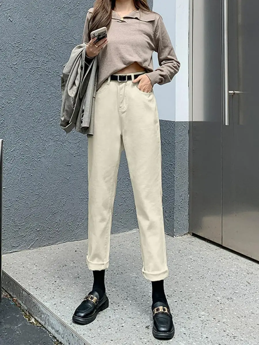 Женские джинсы-харланы с высокой талией, укороченные, в корейском стиле, белые, повседневные, для зимнего сезона
Женские джинсы-харланы с высокой талией, укороченные, в корейском стиле, белые, повседневные, для зимнего сезона