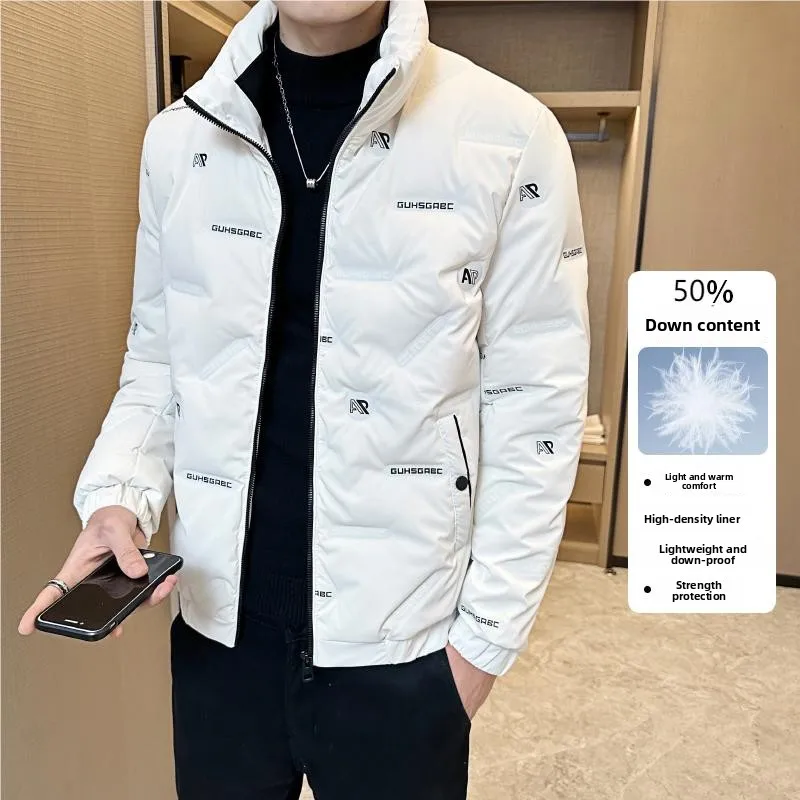 White Short Cotton-padded Jacket Men Fashionable Stand-up Collar Thickened Winter Youth Coat Large-sized Warm Long-sleeved Coat
White Short Cotton-padded Jacket Men Fashionable Stand-up Collar Thickened Winter Youth Coat Large-sized Warm Long-sleeved Coat