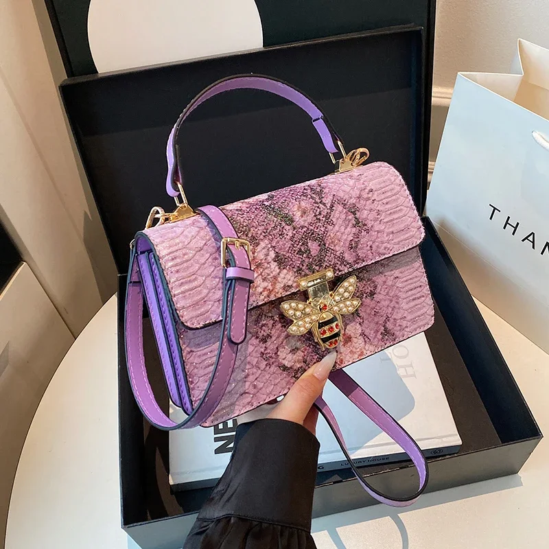 Designer Paris Inspired Fashionable Bag Trendy Crossbody Handbag With Letter Logo Elegant For Women Vintage And Spacious
Designer Paris Inspired Fashionable Bag Trendy Crossbody Handbag With Letter Logo Elegant For Women Vintage And Spacious