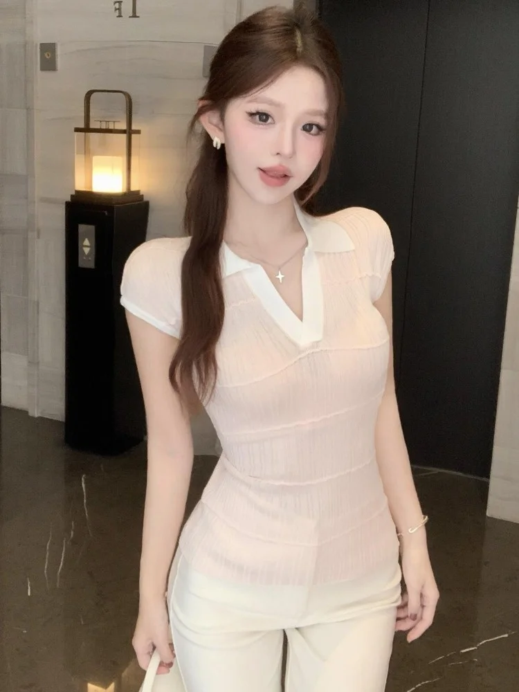 Summer Chic Short Sleeve Knitted T-Shirt Women's Design Sensation Sweet And Spicy Commute V-Neck Flip up Top Color Block
Summer Chic Short Sleeve Knitted T-Shirt Women's Design Sensation Sweet And Spicy Commute V-Neck Flip up Top Color Block