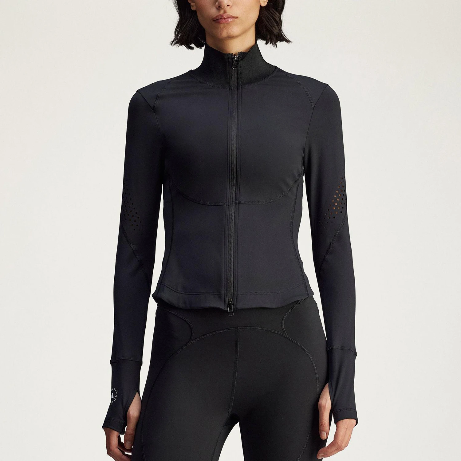 Оригинальная женская спортивная куртка Adidas MIDLAYER для тренировок, облегающего кроя, JW4551
Оригинальная женская спортивная куртка Adidas MIDLAYER для тренировок, облегающего кроя, JW4551