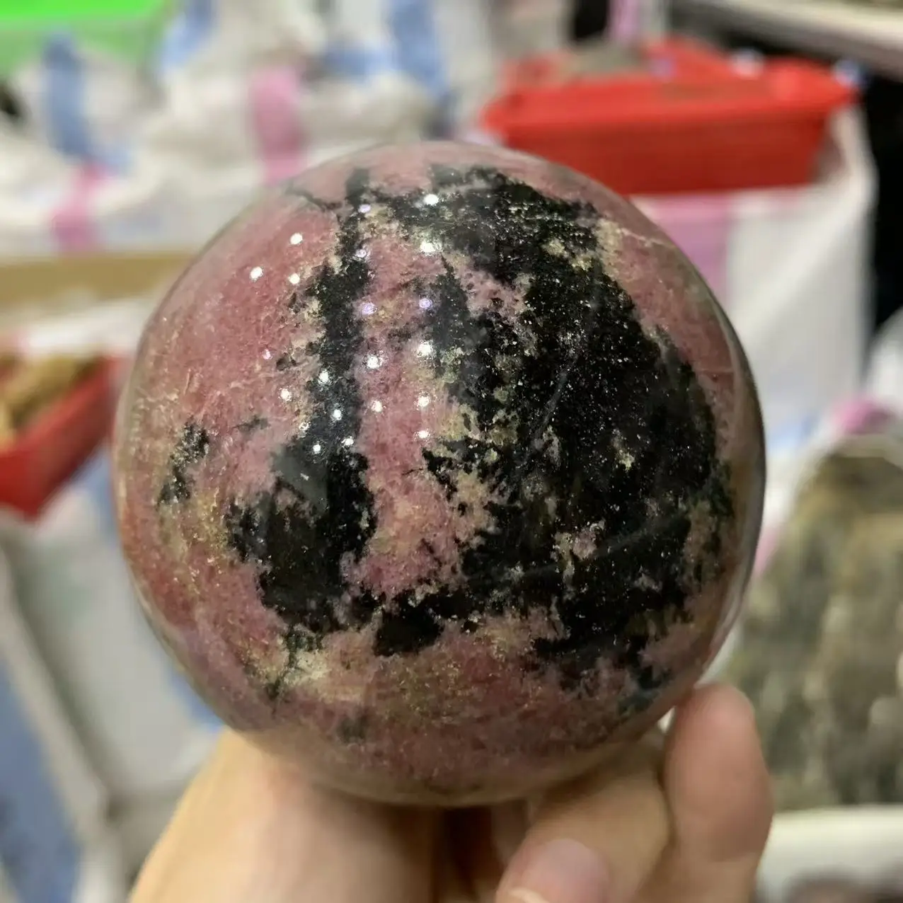 Natural Rhodonite Crystal Quartz Energy Sphere, For Spiritual Healing, Home Decoration, Demagnetization, Meditation Gift, Divina
Natural Rhodonite Crystal Quartz Energy Sphere, For Spiritual Healing, Home Decoration, Demagnetization, Meditation Gift, Divina