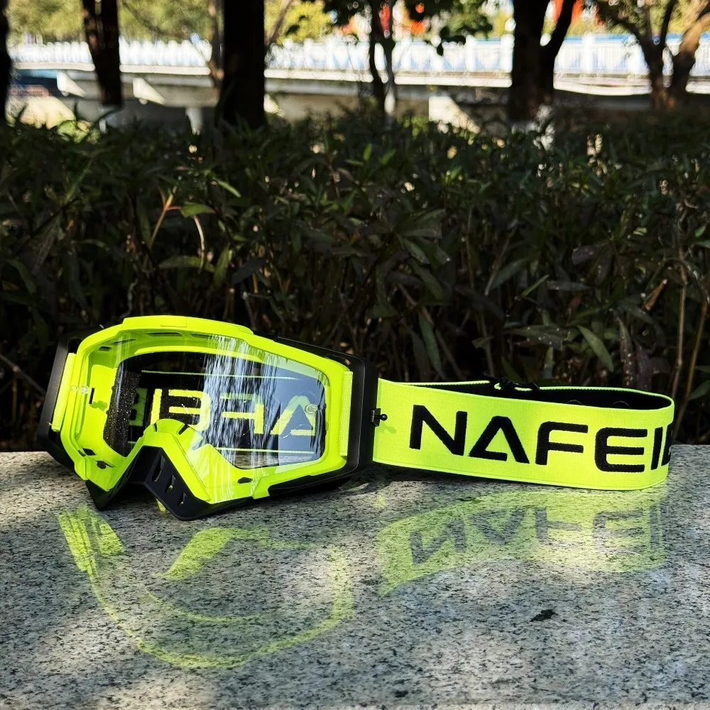 Мотоциклетные очки пылезащитные для горного внедорожного шлема с козырьком для скоростного спуска ветрозащитные очки модные  
Мотоциклетные очки пылезащитные для горного внедорожного шлема с козырьком для скоростного спуска ветрозащитные очки модные 