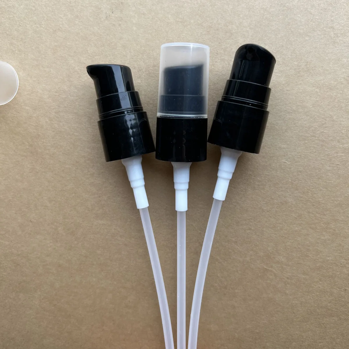 100pcs Dispenser Pumps Press Head Soap Pump Liquid Lotion Dispenser Plastic Bottle Pumps For Shampoo Soap Cosmetics Lotion
100pcs Dispenser Pumps Press Head Soap Pump Liquid Lotion Dispenser Plastic Bottle Pumps For Shampoo Soap Cosmetics Lotion