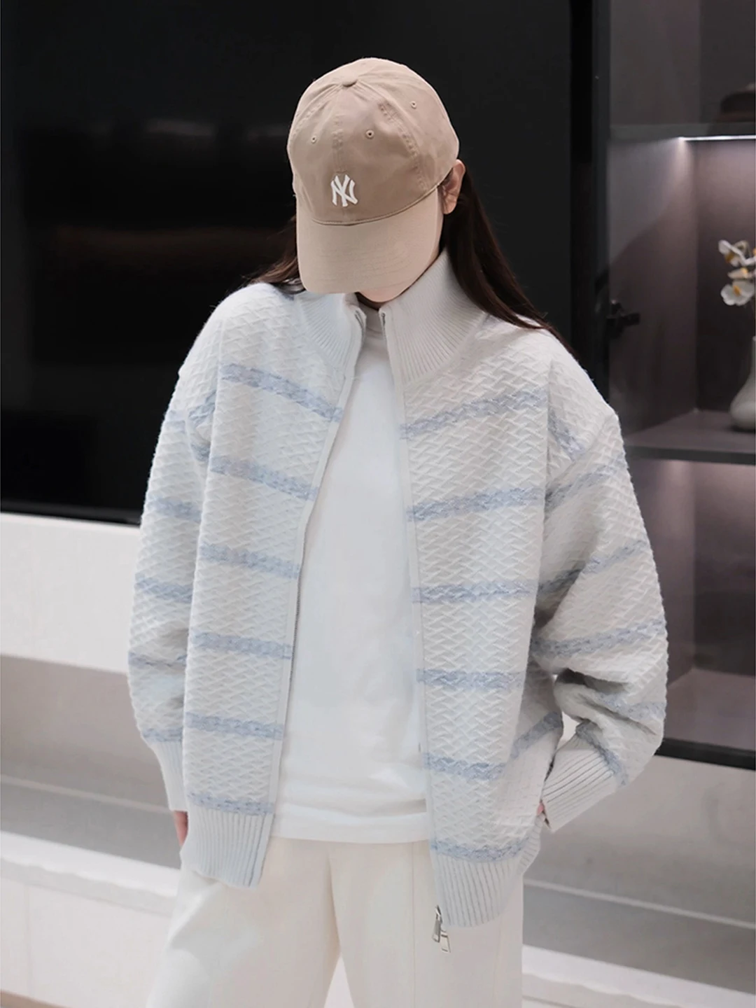 Мужской повседневный кардиган Cleanfit в полоску, вязаный, с воротником-стойкой, на молнии, свободного кроя, в корейском стиле, осенний
Мужской повседневный кардиган Cleanfit в полоску, вязаный, с воротником-стойкой, на молнии, свободного кроя, в корейском стиле, осенний