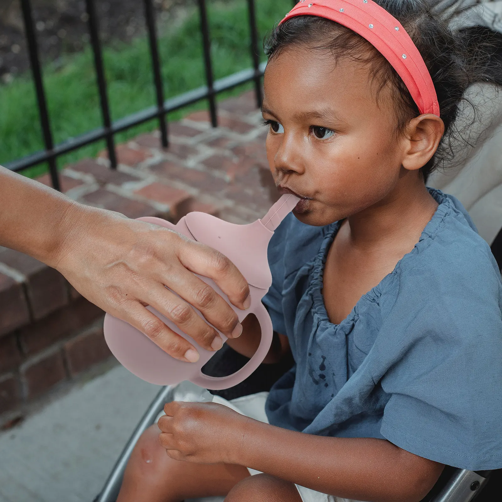 Baby Silicone Straw Leak-Proof Training Cup Handles Comfortable Grip Toddler Drinking Water Bottle Baby Drinking Cup
Baby Silicone Straw Leak-Proof Training Cup Handles Comfortable Grip Toddler Drinking Water Bottle Baby Drinking Cup