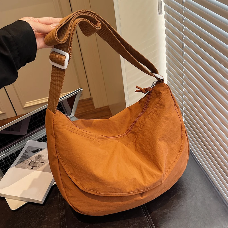 Casual Solid Color Crossbody Bag, Multi Compartment Storage, Women's Shoulder Bag, Suitable for Daily Use,shopping,commuting,etc
Casual Solid Color Crossbody Bag, Multi Compartment Storage, Women's Shoulder Bag, Suitable for Daily Use,shopping,commuting,etc