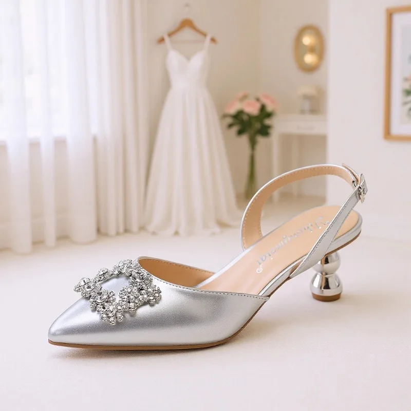 summer French one-word with empty single shoes rhinestone square heel patent leather women's shoes
summer French one-word with empty single shoes rhinestone square heel patent leather women's shoes