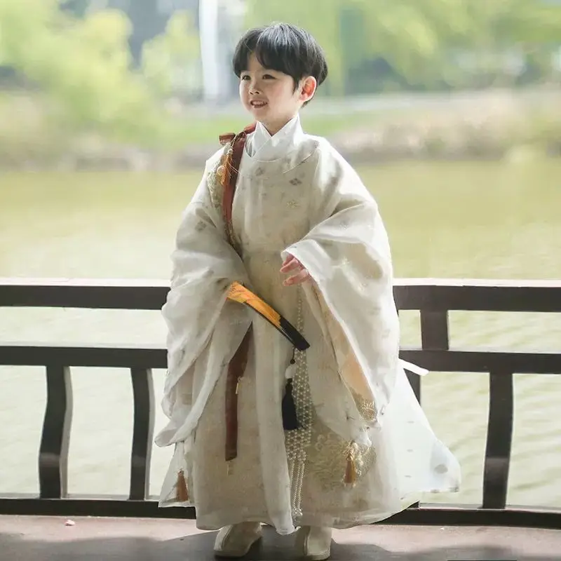 Mid-Autumn Festival Boys' New Round Neck Robe Children's Spring/Autumn Tang Costume Chinese Ancient Costume Song Hanfu Set LI832
Mid-Autumn Festival Boys' New Round Neck Robe Children's Spring/Autumn Tang Costume Chinese Ancient Costume Song Hanfu Set LI832