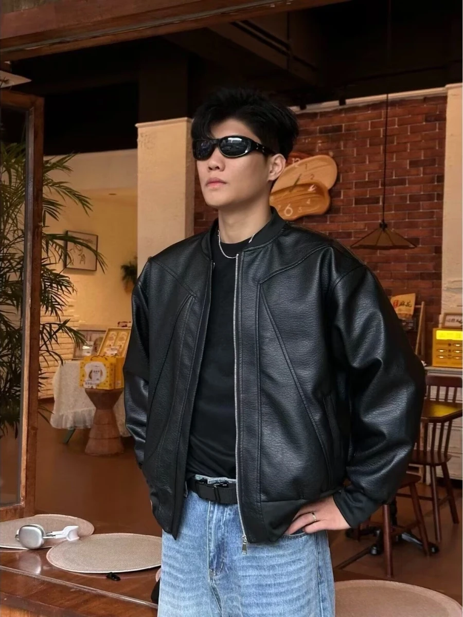 Мужская куртка из деконструированной искусственной кожи Bla American с хлопковыми вставками, мотоциклетная куртка, весенняя повседневная модная молодежная модель
Мужская куртка из деконструированной искусственной кожи Bla American с хлопковыми вставками, мотоциклетная куртка, весенняя повседневная модная молодежная модель