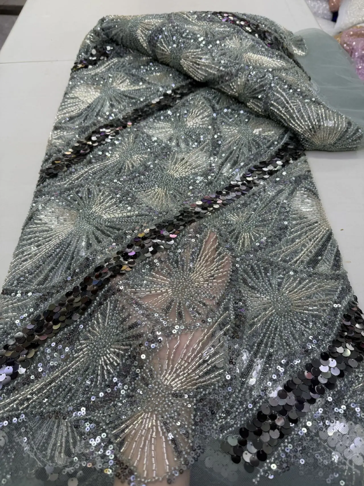 2025 High Qualit African Lace Fabric,Suitable For Wedding Dresses Design,5 Yards Green Mesh Tulle Fabrics With Sequin & Beaded
2025 High Qualit African Lace Fabric,Suitable For Wedding Dresses Design,5 Yards Green Mesh Tulle Fabrics With Sequin & Beaded
