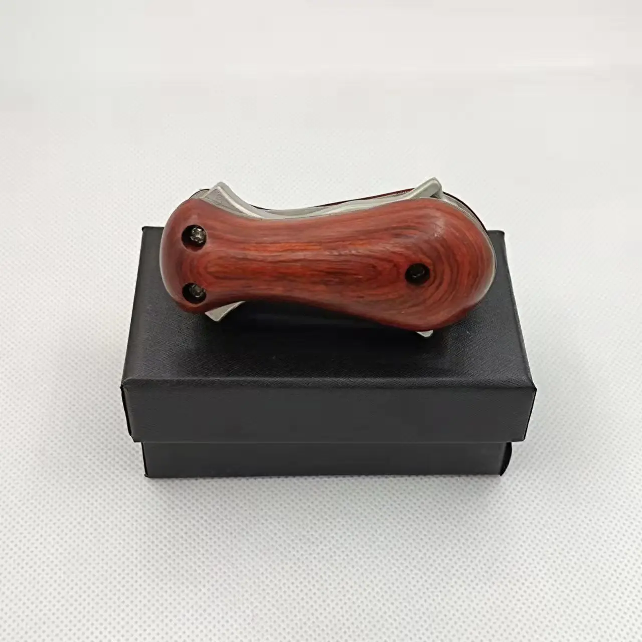 New Stainless steel flat leather folding slingshot, professional and precise traditional folding tool
New Stainless steel flat leather folding slingshot, professional and precise traditional folding tool