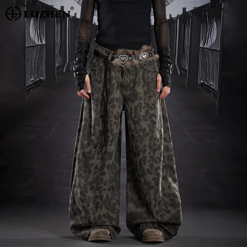 LUZHEN 2025 New Stylish Leopard Print High Quality Wide Leg Casual Pants Men Handsome Street Loose Straight Male Trousers JY5304
LUZHEN 2025 New Stylish Leopard Print High Quality Wide Leg Casual Pants Men Handsome Street Loose Straight Male Trousers JY5304