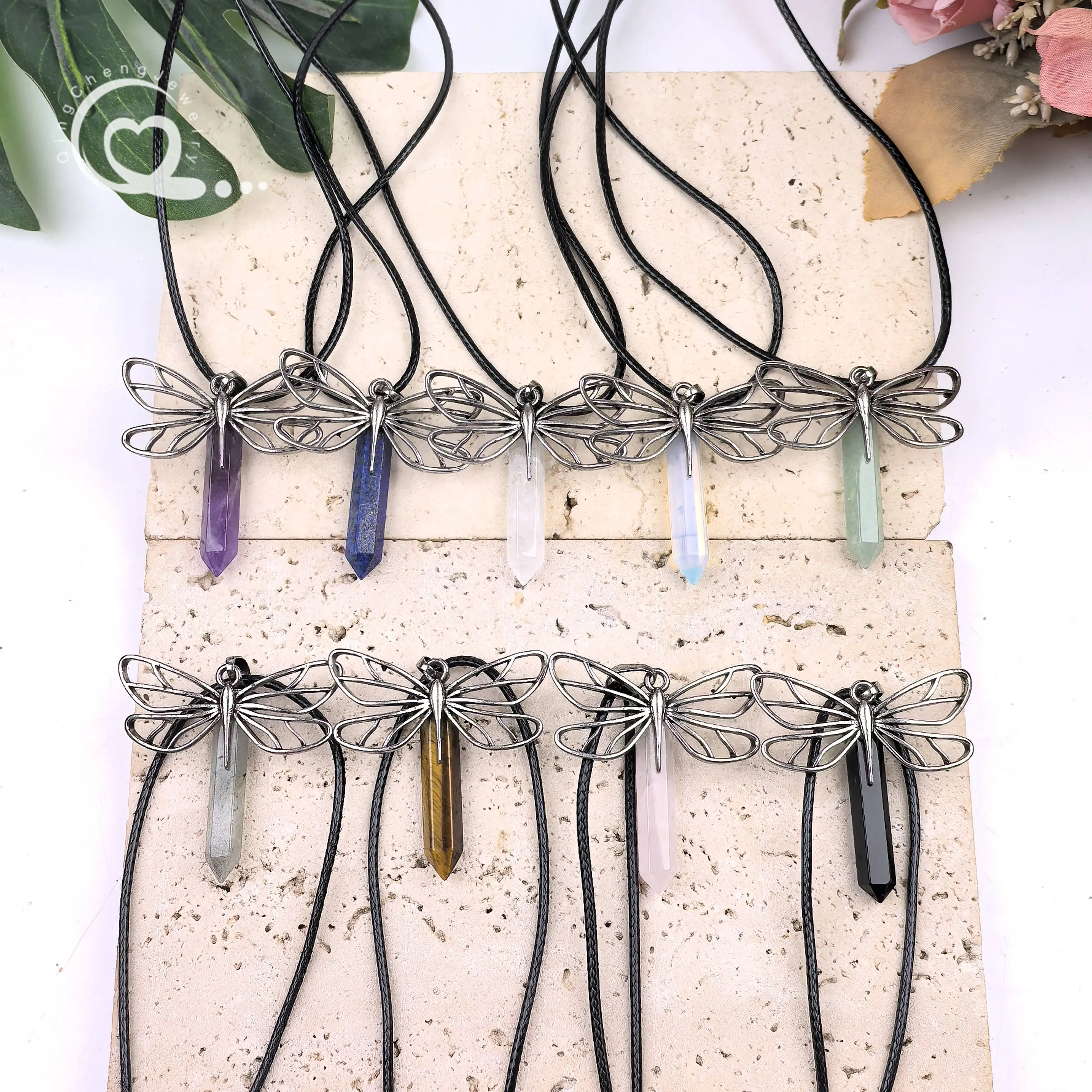 Natural Gemstone Dragonfly Pendant Necklace Healing Crystal Rose Quartz Amethyst Hexagonal Point Animal Charms Jewelry QC3434
Natural Gemstone Dragonfly Pendant Necklace Healing Crystal Rose Quartz Amethyst Hexagonal Point Animal Charms Jewelry QC3434