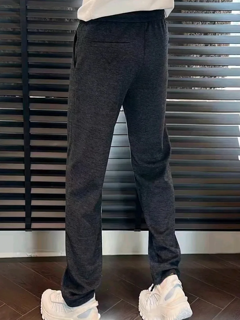 High Quali Faionable Men's Casual Pants Autumn Winter New Arrival Lightweight Luxury Busin Casual Straight Leg Pants
High Quali Faionable Men's Casual Pants Autumn Winter New Arrival Lightweight Luxury Busin Casual Straight Leg Pants