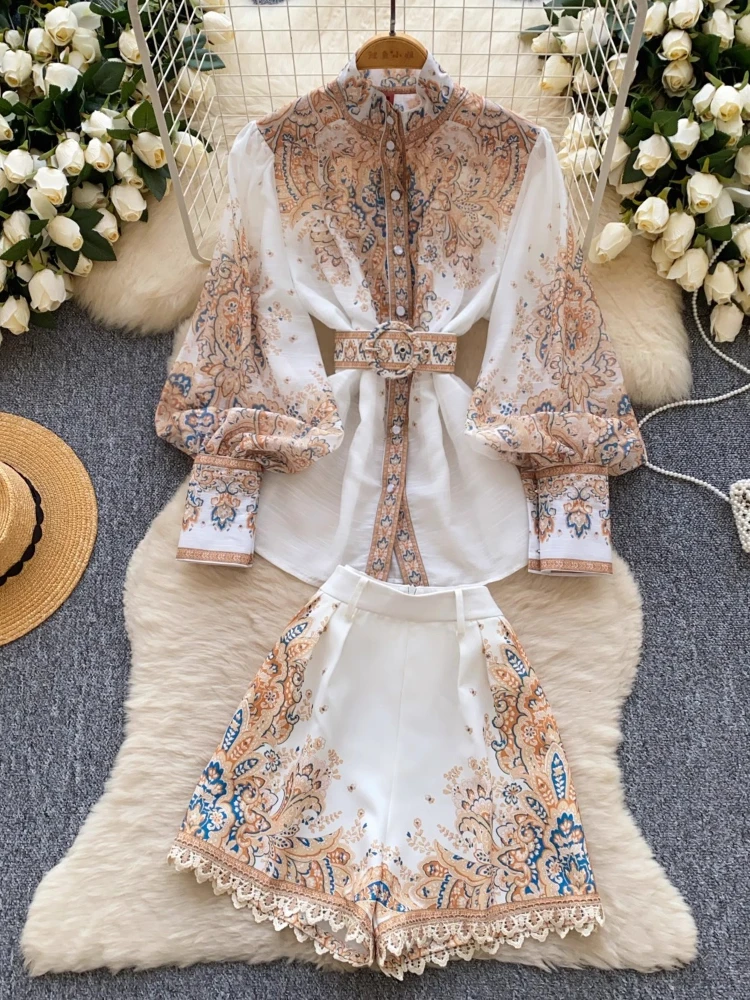 Retro French Style Two Piece Set Women Spring Autumn Lantern Sleeve Stand Collar Shirt Top+High Waist Wide Leg Shorts Suits New
Retro French Style Two Piece Set Women Spring Autumn Lantern Sleeve Stand Collar Shirt Top+High Waist Wide Leg Shorts Suits New