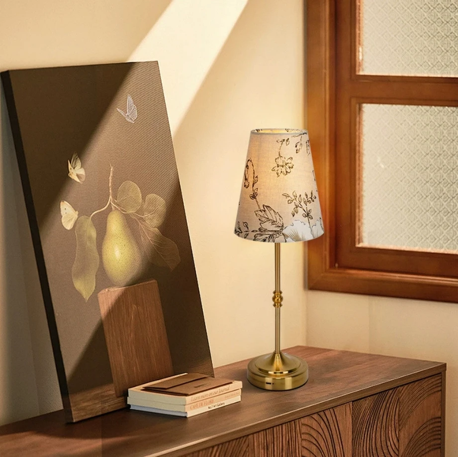 Vintage Cordless LED Table Lamp with Dimmer 3-Level Brightness Bedside Night Lamp Rechargeable Ambient Light for Restaurant Home
Vintage Cordless LED Table Lamp with Dimmer 3-Level Brightness Bedside Night Lamp Rechargeable Ambient Light for Restaurant Home