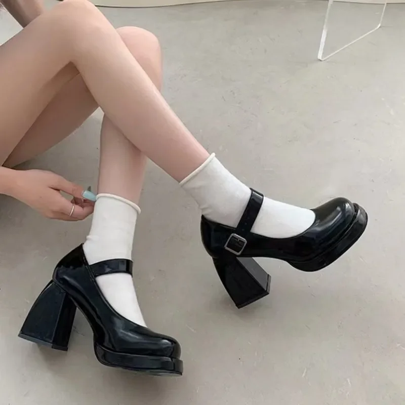 Shoes for Women 2024 New Mary Jane High Heels Women's Korean Thick Round Head Retro White Black High Heels Wedding Shoes Bride
Shoes for Women 2024 New Mary Jane High Heels Women's Korean Thick Round Head Retro White Black High Heels Wedding Shoes Bride