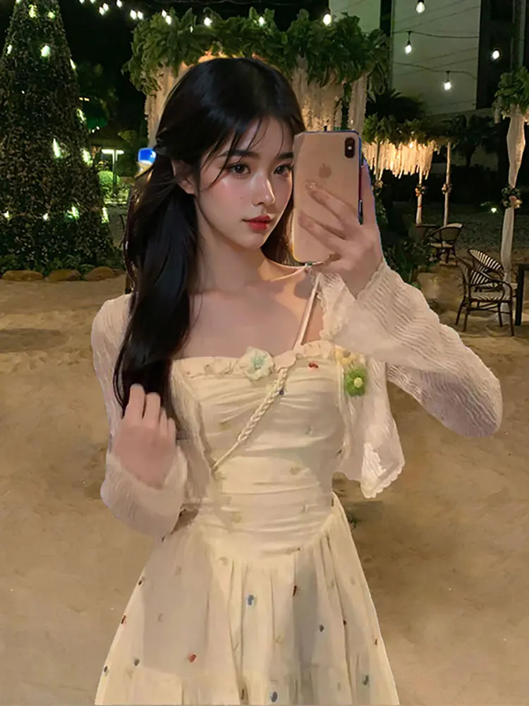 Sweet Cute Floral Print Summer Dress Women's Waist Cinching Strap Vest Top And Cardigan Two Piece Set Fashionable Casual Outfit
Sweet Cute Floral Print Summer Dress Women's Waist Cinching Strap Vest Top And Cardigan Two Piece Set Fashionable Casual Outfit
