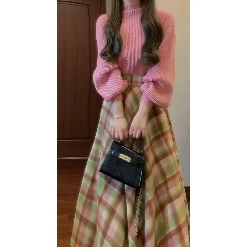 Faionable Anti-Aging Sweater Plaid Skirt Set Women's Autumn Winter Clothes Ele Two-Piece Ensemble Youthful Look
Faionable Anti-Aging Sweater Plaid Skirt Set Women's Autumn Winter Clothes Ele Two-Piece Ensemble Youthful Look