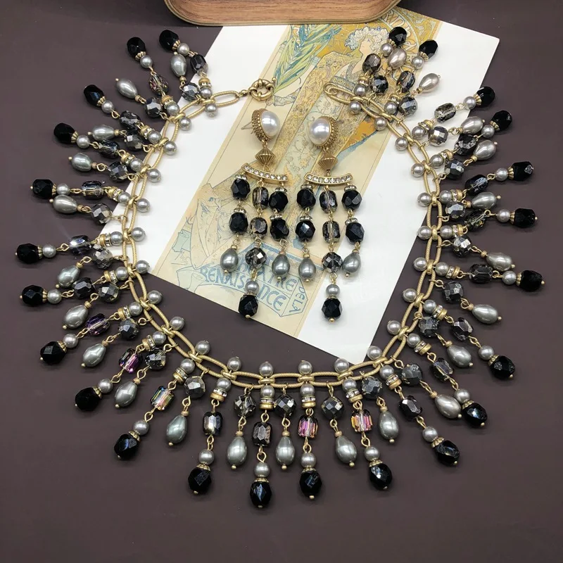 Vintage Middle-aged Jewelry Temperament Heavy Industry Glass Pearl Tassel Necklace Long Earrings Retro Fashion Jewelry Set
Vintage Middle-aged Jewelry Temperament Heavy Industry Glass Pearl Tassel Necklace Long Earrings Retro Fashion Jewelry Set