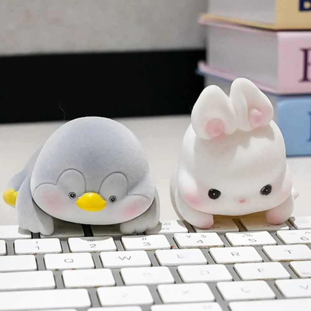 Flocking Computer Monitor Decoration Panda Dog Desk Ornament Screen Animal Model Computer Display Penguin Center Console Doll
Flocking Computer Monitor Decoration Panda Dog Desk Ornament Screen Animal Model Computer Display Penguin Center Console Doll