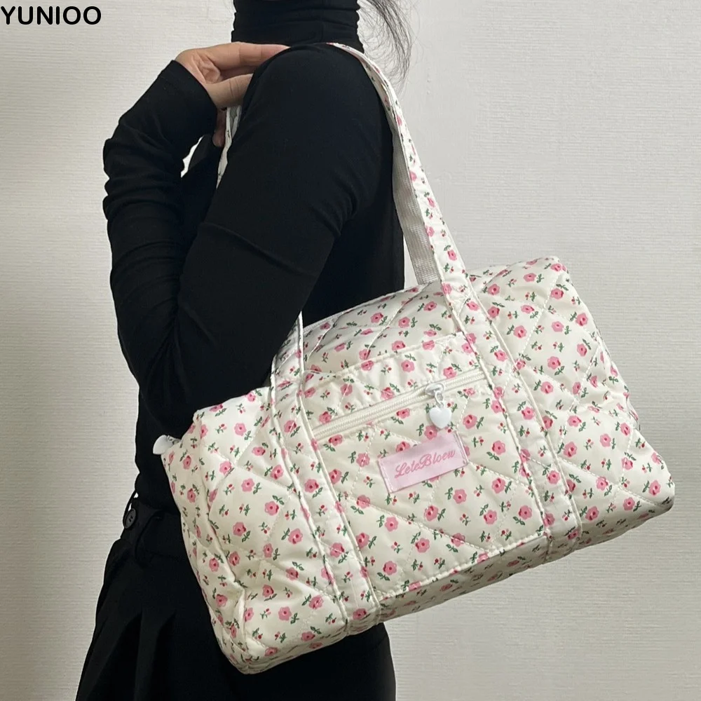 Sweet Korean Style Stroller Organizer Bags Flower Large Capacity Floral Mummy Bag Portable Tote Single Shoulder Bag Maternity
Sweet Korean Style Stroller Organizer Bags Flower Large Capacity Floral Mummy Bag Portable Tote Single Shoulder Bag Maternity