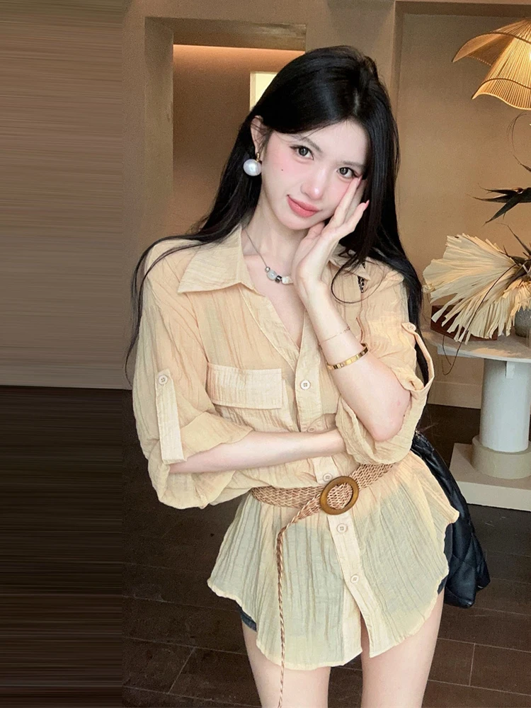 Retro Korean Fashion Collar Single Button Pleated Elegant Shirt Design Versatile Slimming Top with Belt Women's Shirt
Retro Korean Fashion Collar Single Button Pleated Elegant Shirt Design Versatile Slimming Top with Belt Women's Shirt