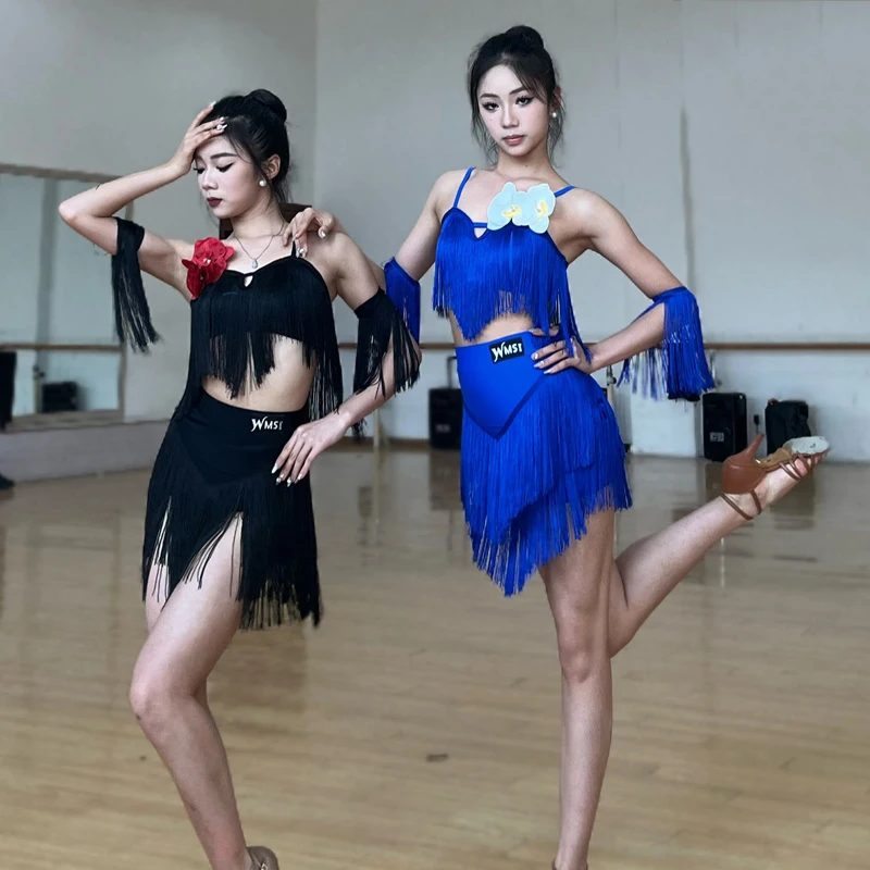 Lady Latin Dance Costume Girl's Black Blue Sling Tassel Skirt Practice Set Modern Salsa Clothing Adult Child Dance Wear XH1900
Lady Latin Dance Costume Girl's Black Blue Sling Tassel Skirt Practice Set Modern Salsa Clothing Adult Child Dance Wear XH1900