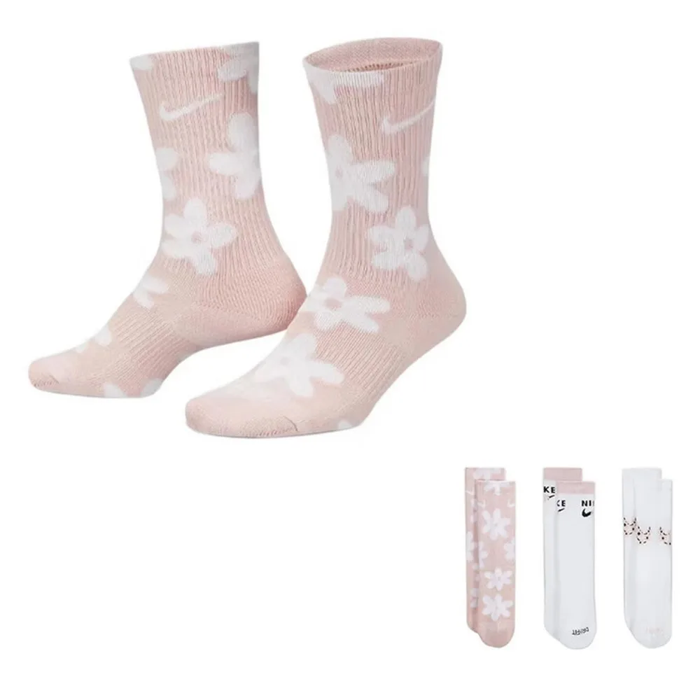 Nike Macaron Rainbow Comfort Non-Slip Cotton Socks - White and Pink Floral, 3-Pack, Sports Socks DH6297-904
Nike Macaron Rainbow Comfort Non-Slip Cotton Socks - White and Pink Floral, 3-Pack, Sports Socks DH6297-904