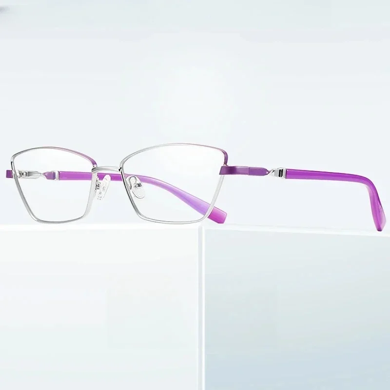 Fashion Alloy Cat Eye Optical Prescription Eyeglasses Myopia Frame For Women Retro Trend Blue Light Blocking Small Frame 3012
Fashion Alloy Cat Eye Optical Prescription Eyeglasses Myopia Frame For Women Retro Trend Blue Light Blocking Small Frame 3012