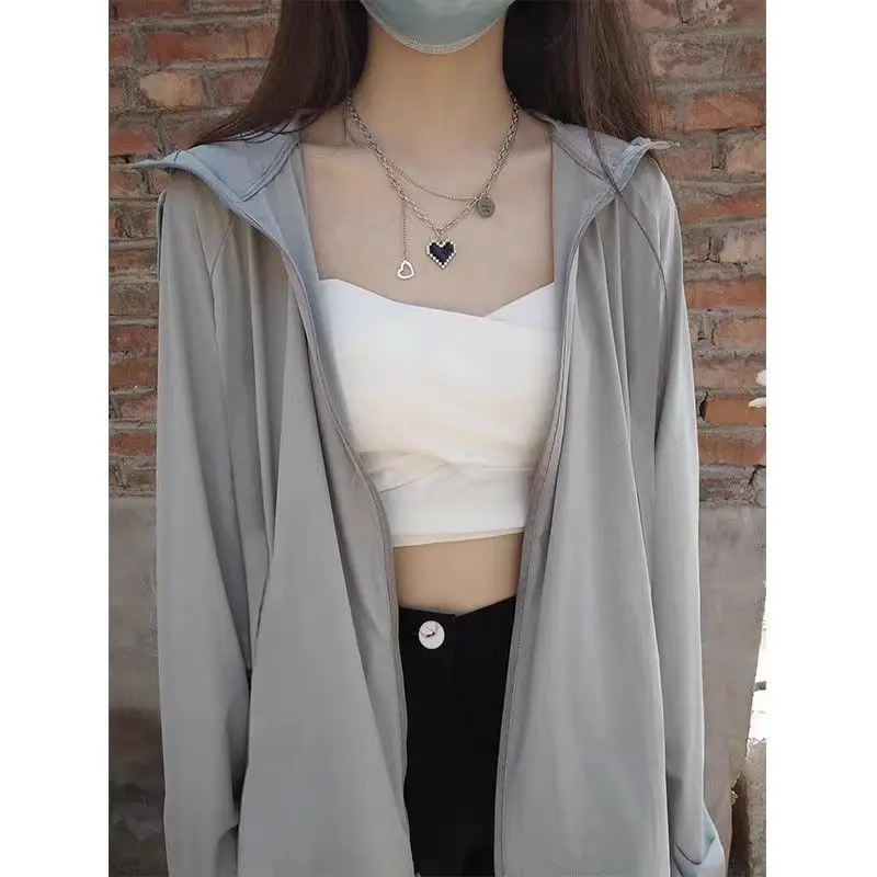 Women's UV Protection Loose Lightweight Breathable Hat Summer Outerwear Fashionable Casual Style Chinese Brand
Women's UV Protection Loose Lightweight Breathable Hat Summer Outerwear Fashionable Casual Style Chinese Brand