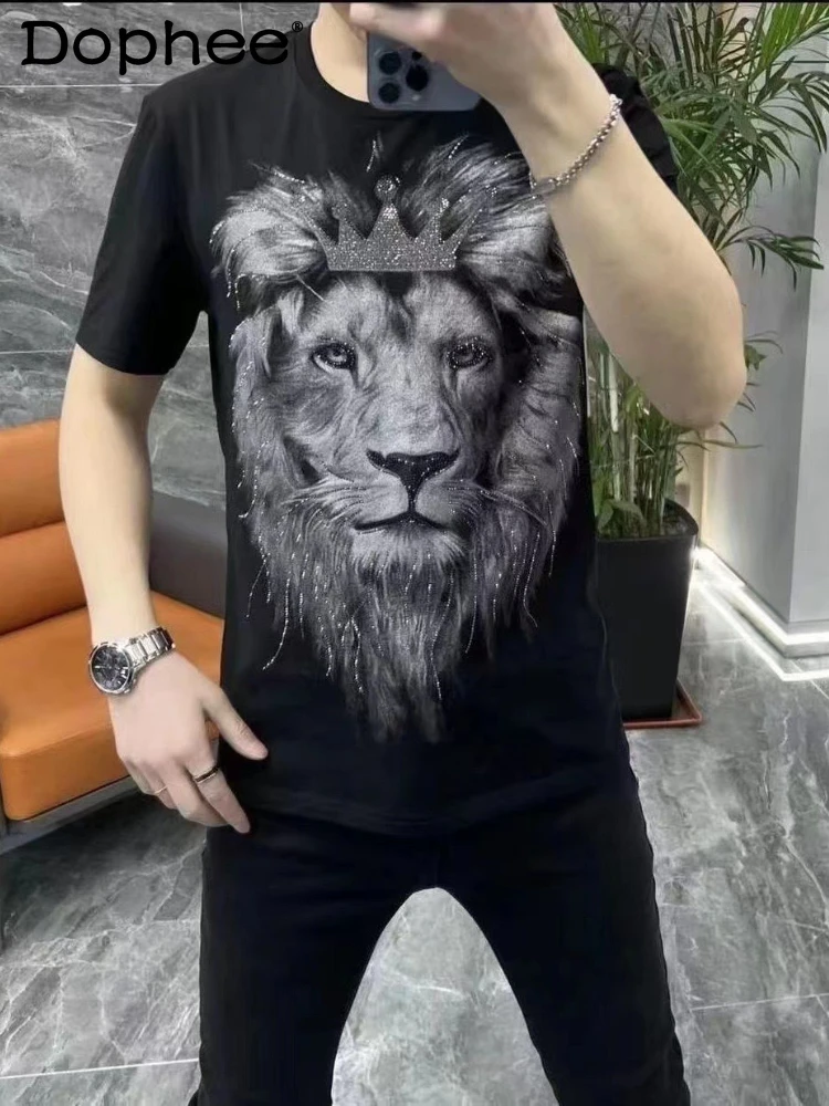Light Luxury Men's Fashion New T-Shirts 2025 Summer Trendy Versatile Round Neck Short Sleeve Tops Male Slimming Handsome Tees
Light Luxury Men's Fashion New T-Shirts 2025 Summer Trendy Versatile Round Neck Short Sleeve Tops Male Slimming Handsome Tees