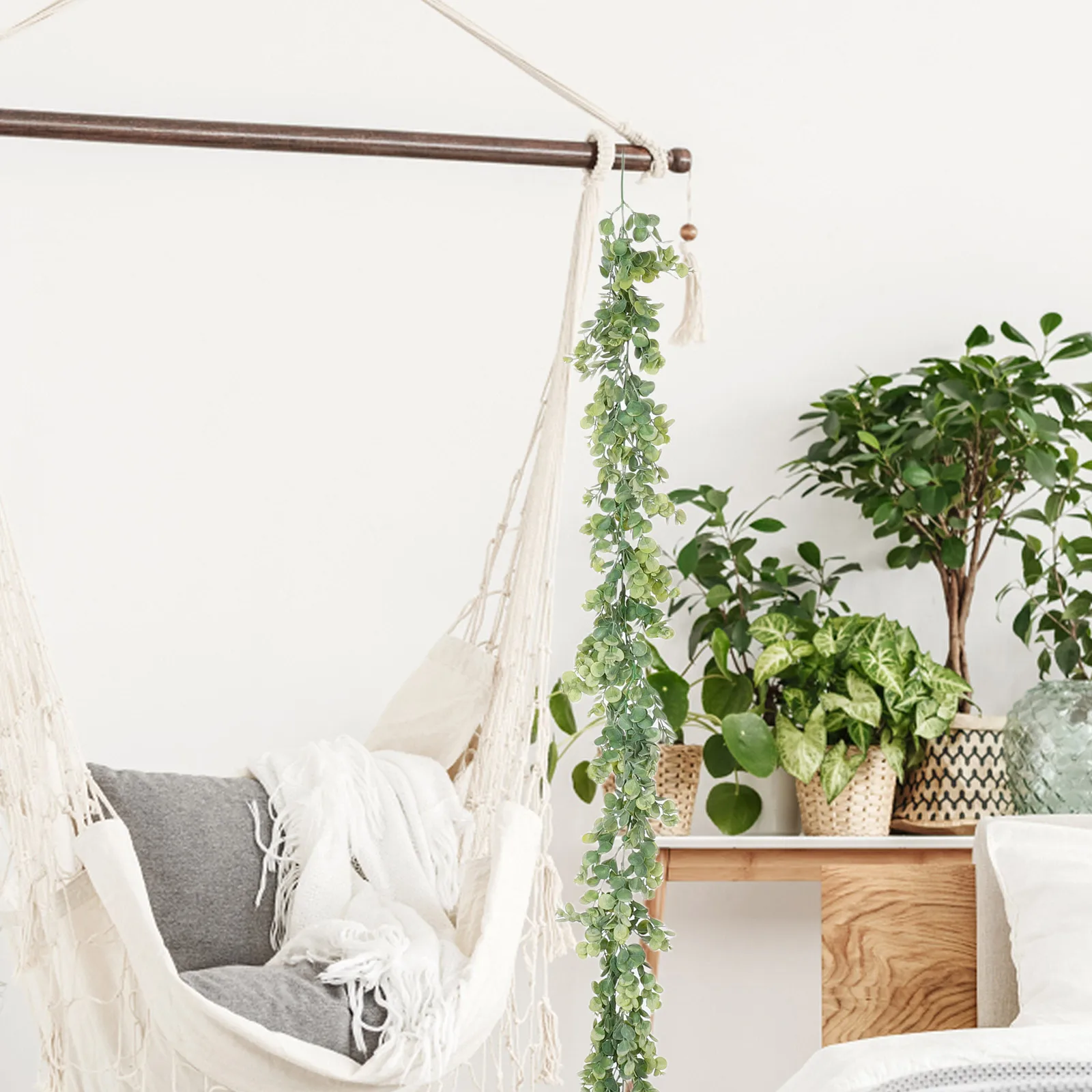 1pcs Artificial Eucalyptus Vine High Realism Home Decor Hanging Plant Garland artificial stems safe material long lasting
1pcs Artificial Eucalyptus Vine High Realism Home Decor Hanging Plant Garland artificial stems safe material long lasting