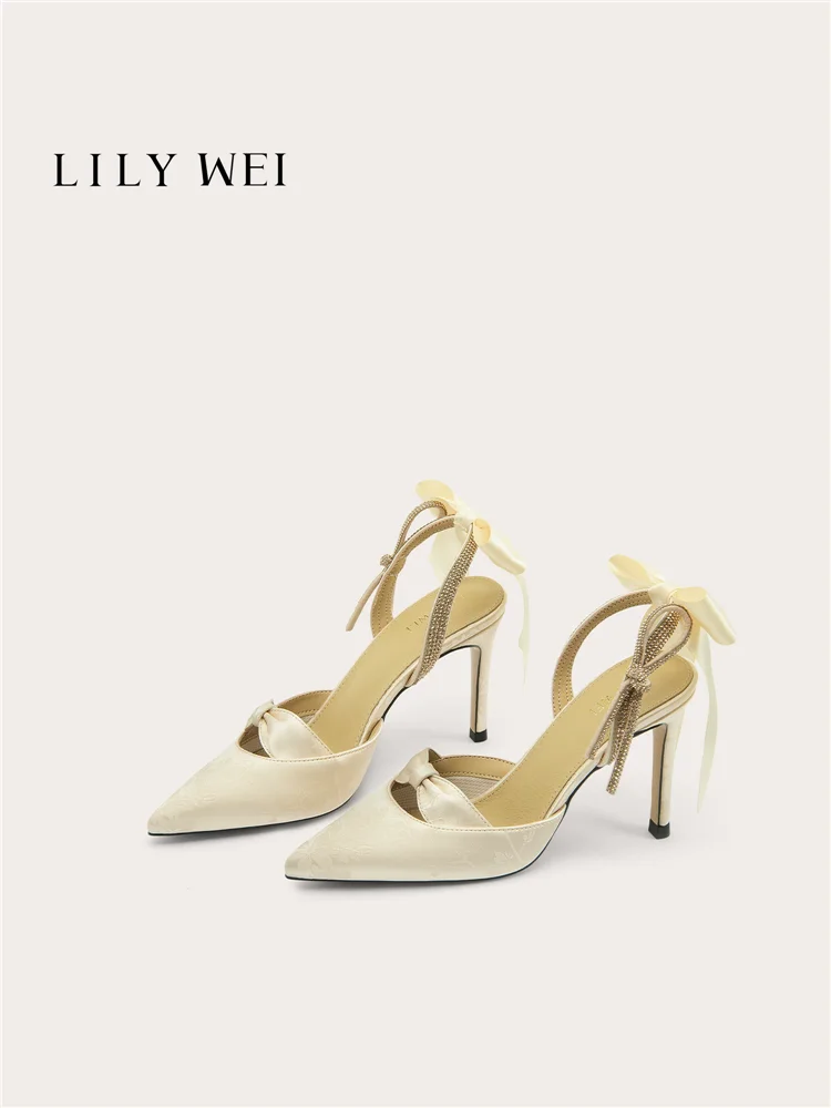 Summer new pointed satin rhinestone bow fine heeled sandals for banquets in large and small sizes, widened high heels for women
Summer new pointed satin rhinestone bow fine heeled sandals for banquets in large and small sizes, widened high heels for women