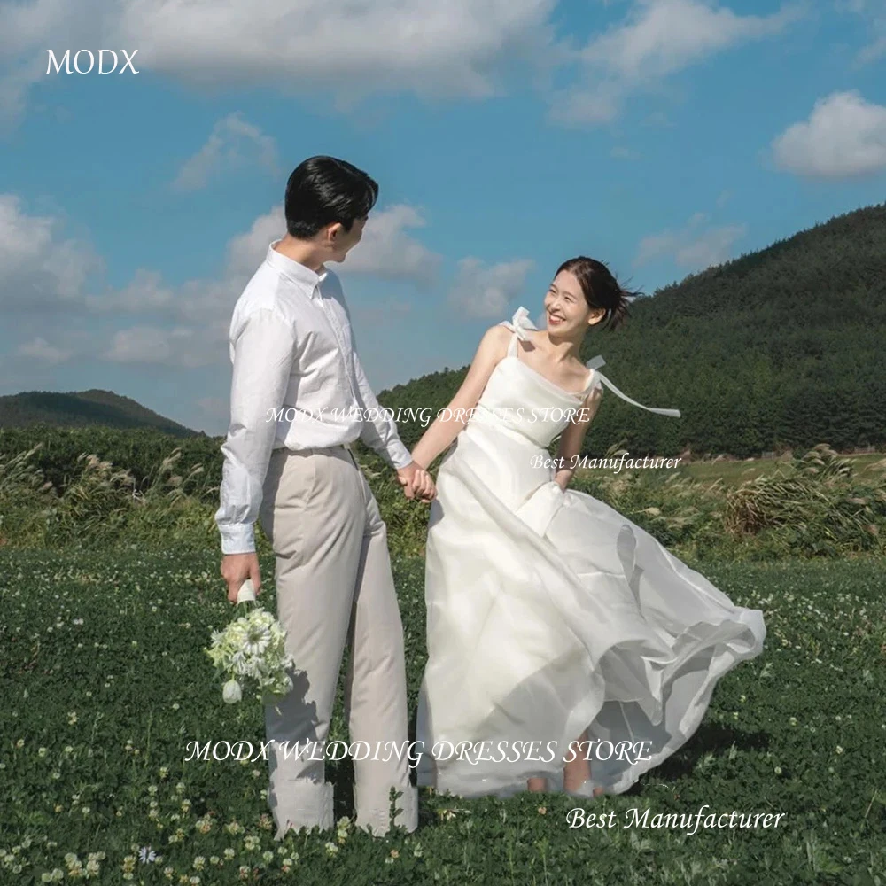 MODX lvory Elegant Korea Wedding Dress Photoshoot Spaghetti Straps Sleeveless Organza A Line Back zipper Bridal Gown
MODX lvory Elegant Korea Wedding Dress Photoshoot Spaghetti Straps Sleeveless Organza A Line Back zipper Bridal Gown