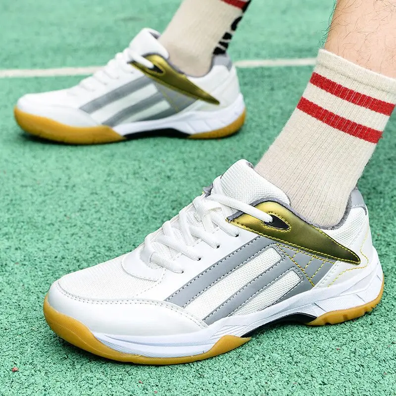 Самые продаваемые кроссовки для занятий спортом в помещении, износостойкие волейбольные тренировочные кроссовки унисекс для соревнований
Самые продаваемые кроссовки для занятий спортом в помещении, износостойкие волейбольные тренировочные кроссовки унисекс для соревнований