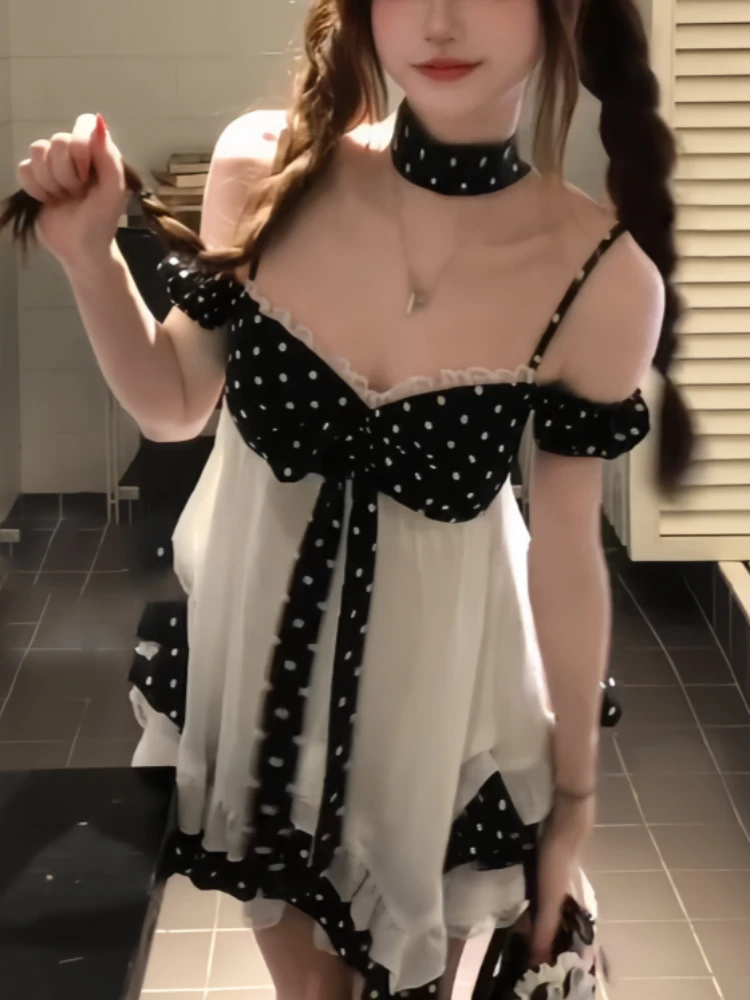 2000s Aesthetic Sweet Sexy Polka Dot Design 2 Piece Set Women Chic Off Shoulder Y2k Tops + Skirt Japanese Fashion Casual Outfits
2000s Aesthetic Sweet Sexy Polka Dot Design 2 Piece Set Women Chic Off Shoulder Y2k Tops + Skirt Japanese Fashion Casual Outfits